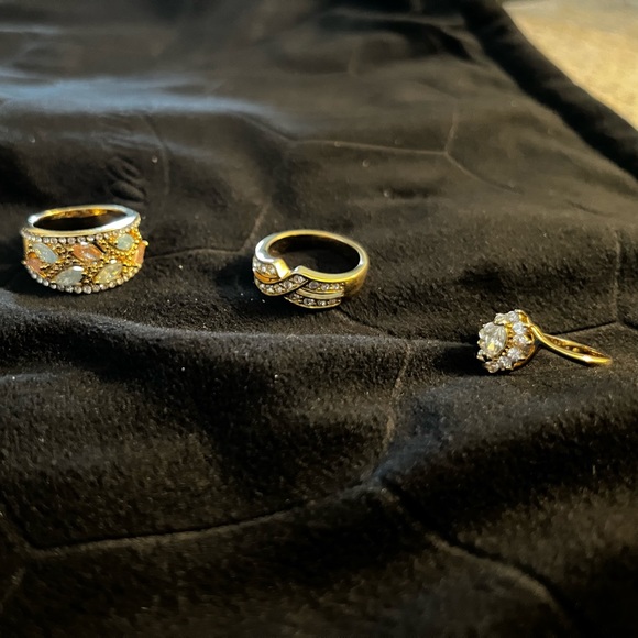 Gold Ring Set - Picture 2 of 3